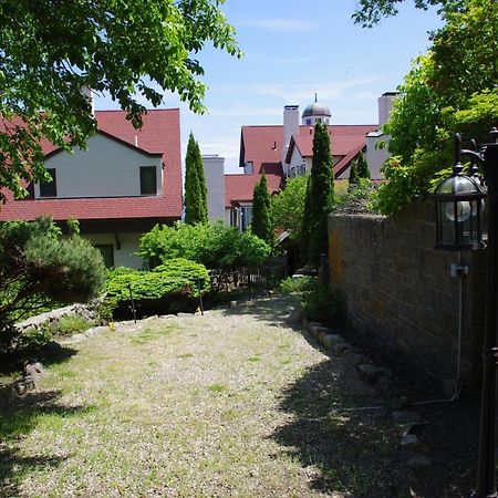 Point Radio Cottage Глостър Екстериор снимка