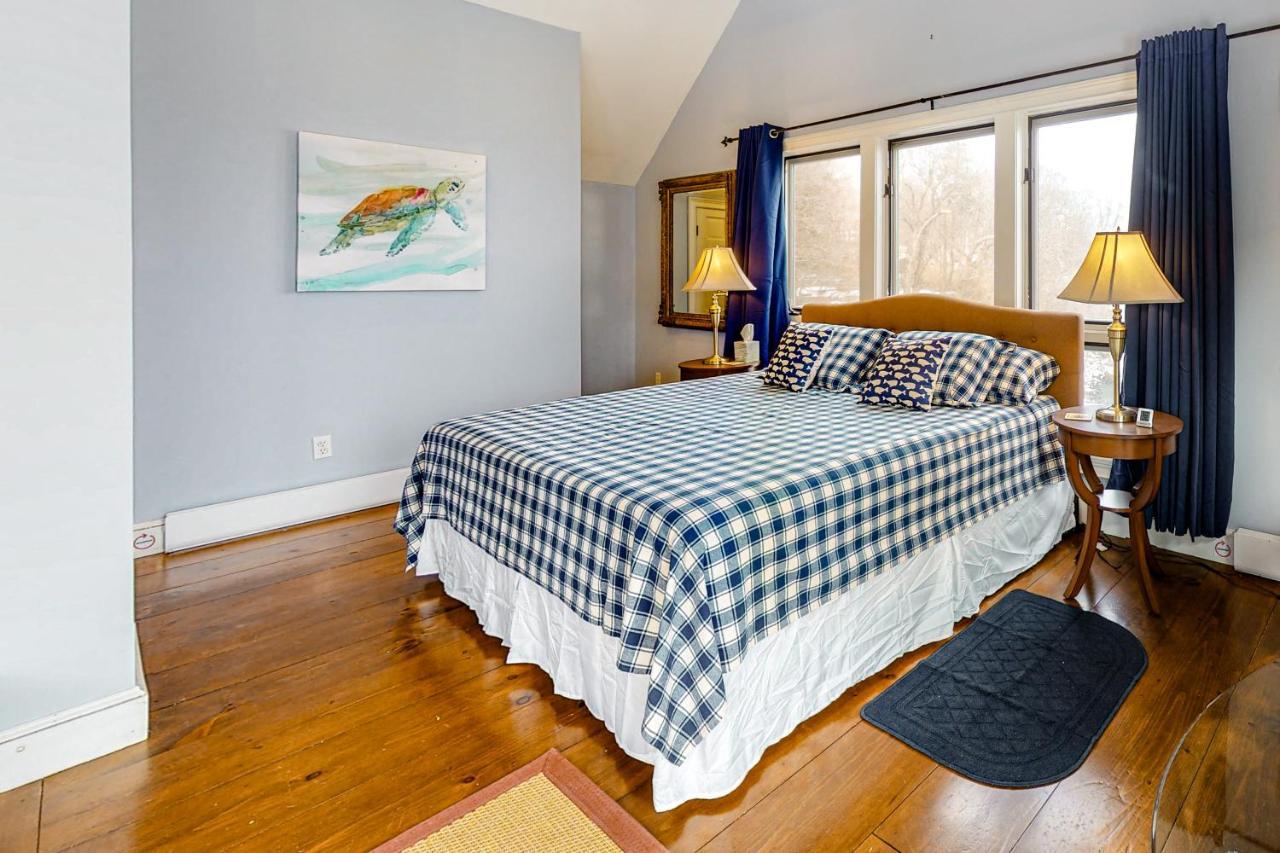 Point Radio Cottage Глостър Екстериор снимка